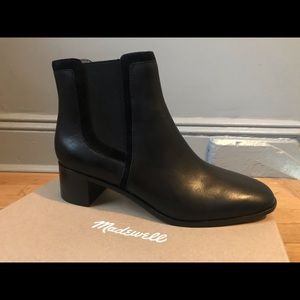 Madewell black leather chelsea boot 9